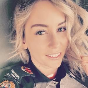 Meet your Posher, Rebecca